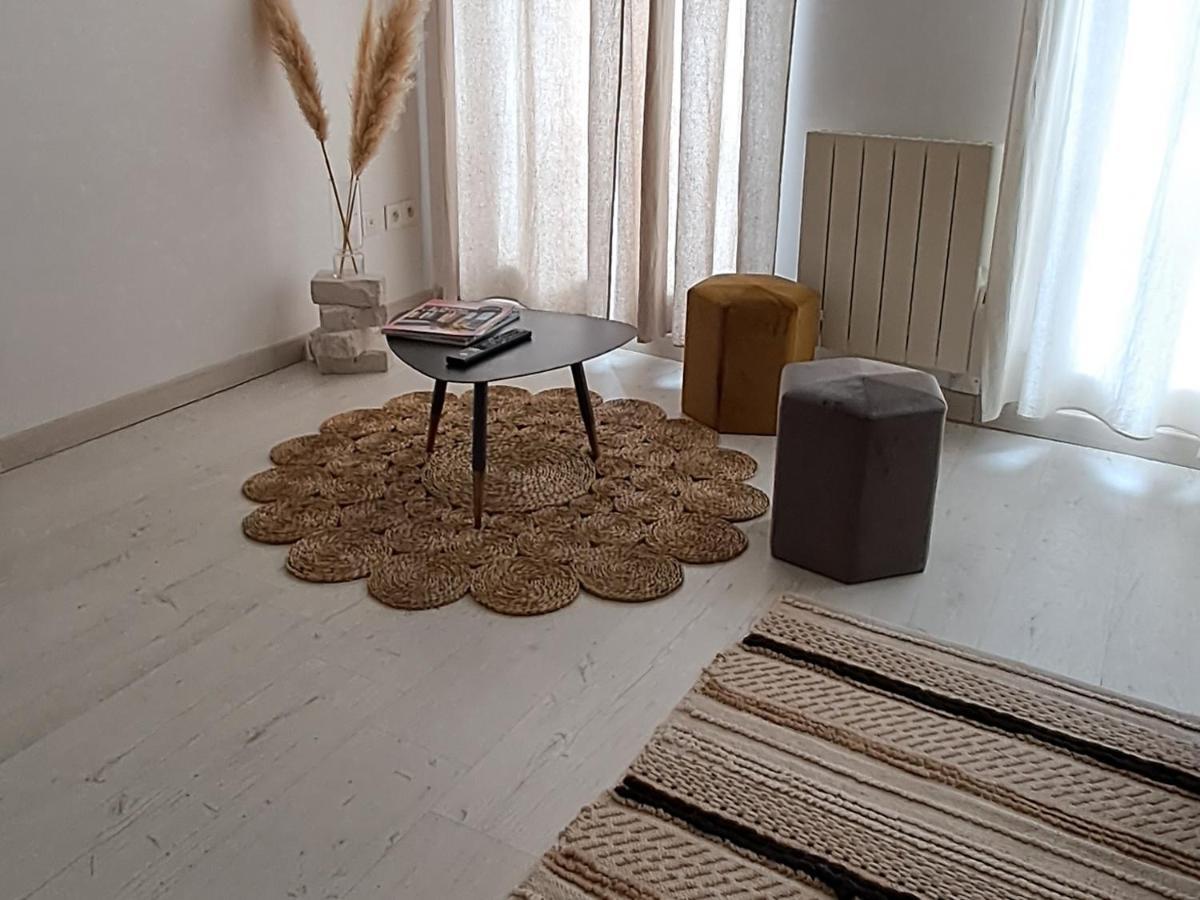 Les Arcades Studio Coeur De Ville Cholet Bagian luar foto